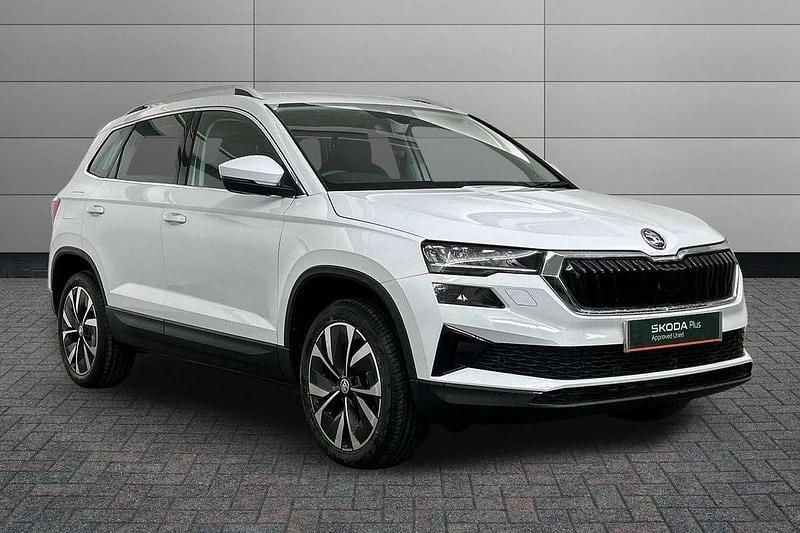 Moon white metallic Used 2024 Skoda Karoq SE L SUV | £21,000 (Fair price) - Image 1/4