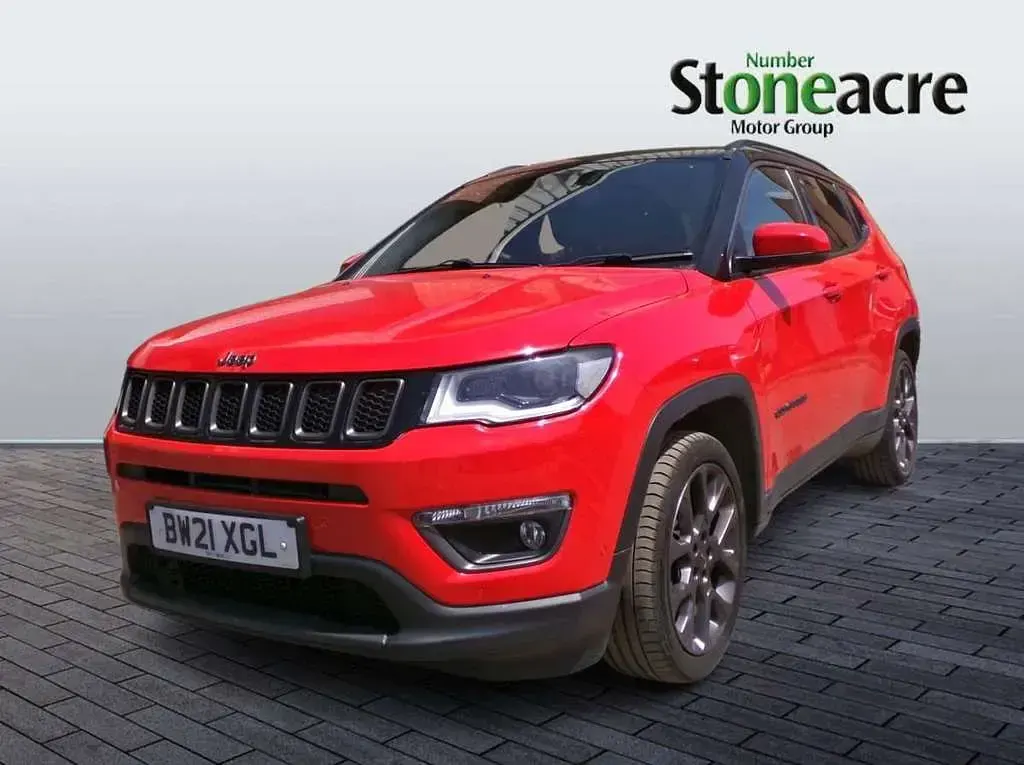 Used Jeep Compass 140 HP (102 kW) 2021 Red/black SUV