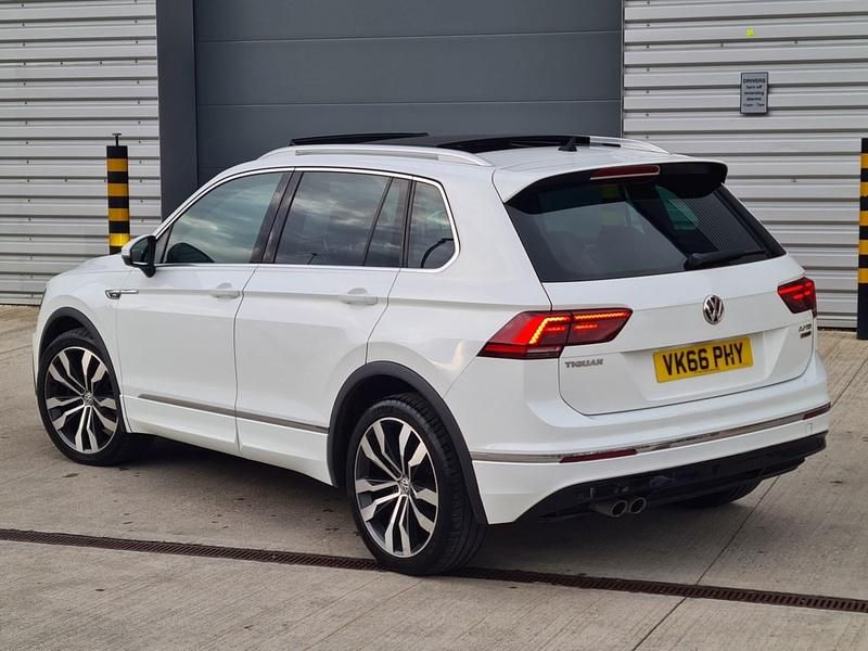 Used VW Tiguan R-line 190 HP (139 kW) 2016 White SUV