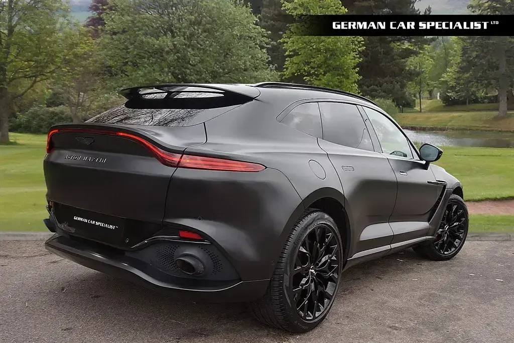 Used Aston Martin DBX 550 HP (404 kW) 2021 Black SUV