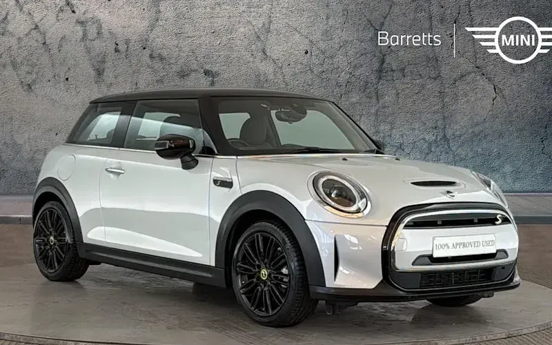 Begagnad Mini Cooper Level 2 135 kW (184 HK) 2023 Halvkombi