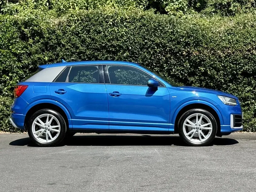 Used Audi Q2 S-Line 150 HP (110 kW) 2018 Blue SUV