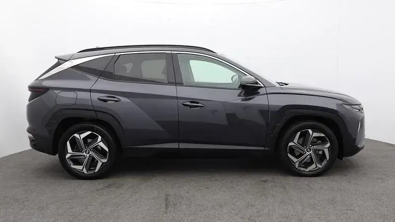 Usado Hyundai Tucson Ultimate 2023 Gris SUV