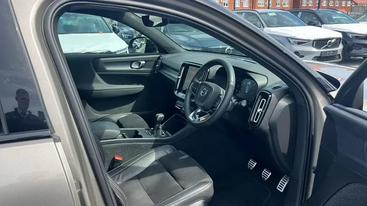 Used Volvo XC40 R-Design 2021 Grey SUV