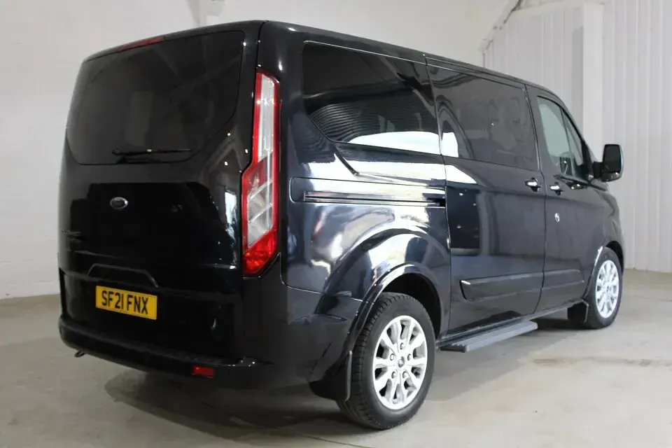 Used Ford Tourneo Custom Titanium 130 HP (95 kW) 2021 Black Van
