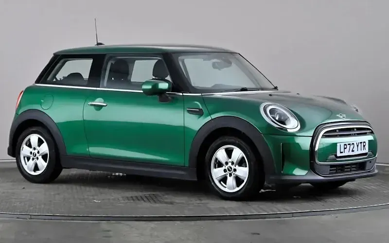 Used Mini Cooper Classic 136 HP (100 kW) 2022 Hatchback