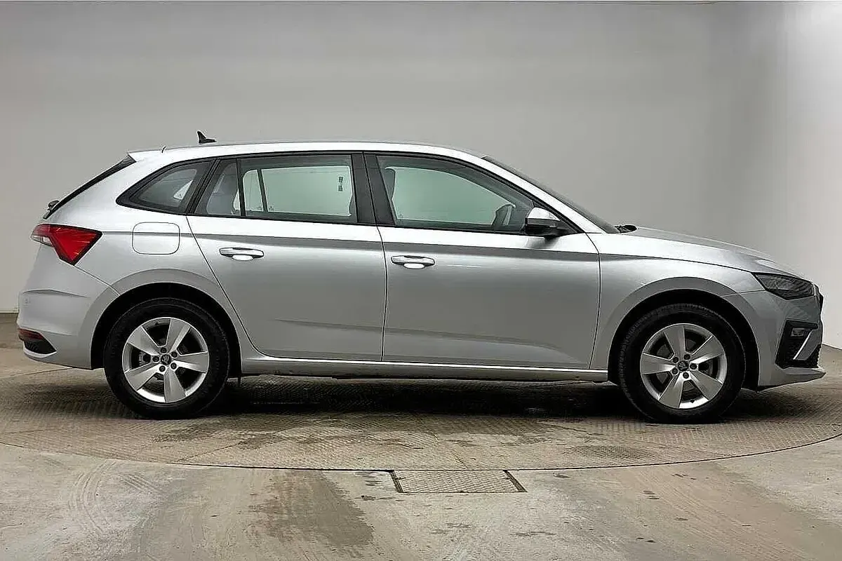 Used Skoda Scala SE 85 HP (62 kW) 2025 Brilliant silver metallic Hatchback