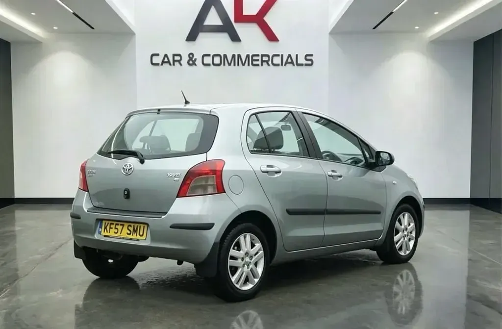 Used Toyota Yaris 2007 Silver Hatchback