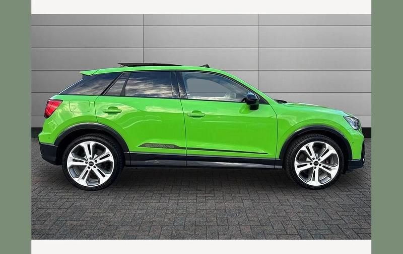 Used Audi SQ2 Comfort 300 HP (220 kW) 2023 Audi exclusive SUV