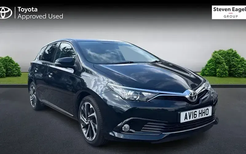 Used Toyota Auris Design 116 HP (85 kW) 2016 Hatchback