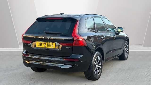 Used Volvo XC60 Core 247 HP (181 kW) 2023 SUV