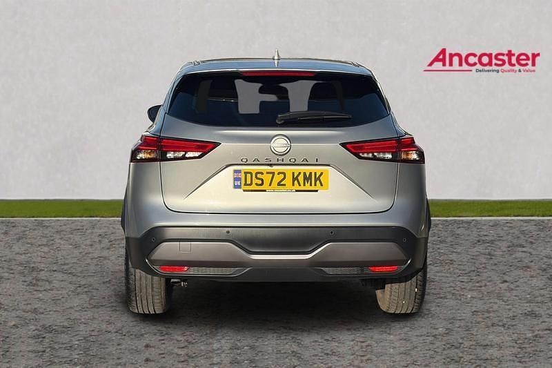 Used Nissan Qashqai N-Connecta 155 HP (114 kW) 2022 Silver SUV