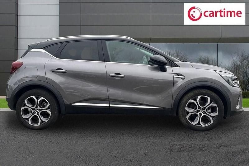 Second-hand Renault Captur Techno 143 CP (105 kW) 2023 Gri SUV