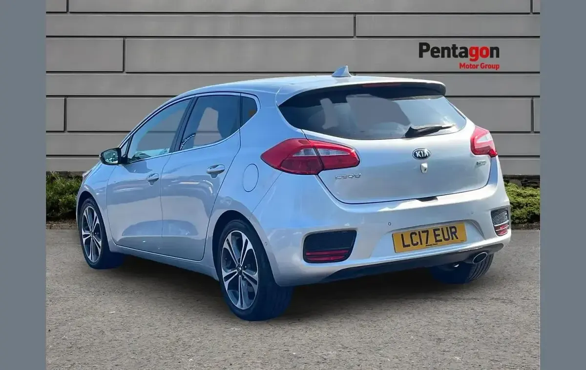 Used Kia Ceed 136 HP (100 kW) 2017 Silver Hatchback