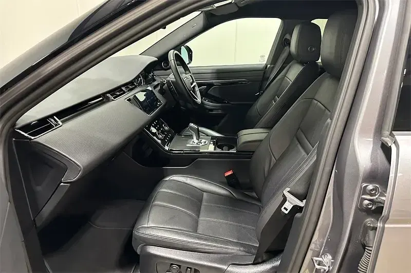 Używany Land Rover Range Rover evoque 309 KM (227 kW) 2023 Szary SUV