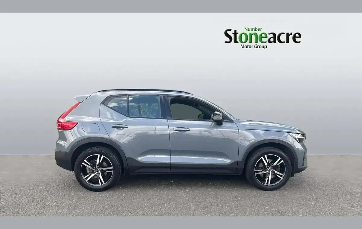 Used Volvo XC40 Plus 161 HP (118 kW) 2023 Grey SUV