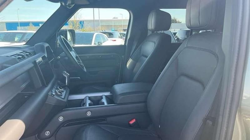 Used Land Rover Defender 300 HP (220 kW) 2024 Green SUV