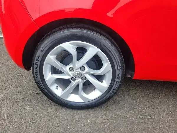 Used Vauxhall Corsa SRi 75 HP (55 kW) 2019 Red Hatchback