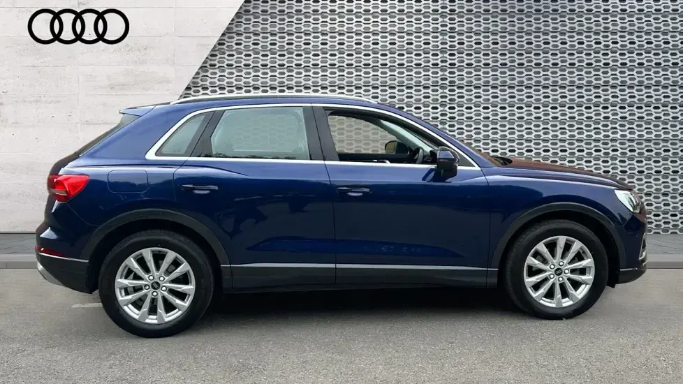 Used Audi Q3 Sport 150 HP (110 kW) 2025 Blue SUV