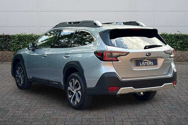 Used Subaru Outback 169 HP (124 kW) 2022 Silver Estate