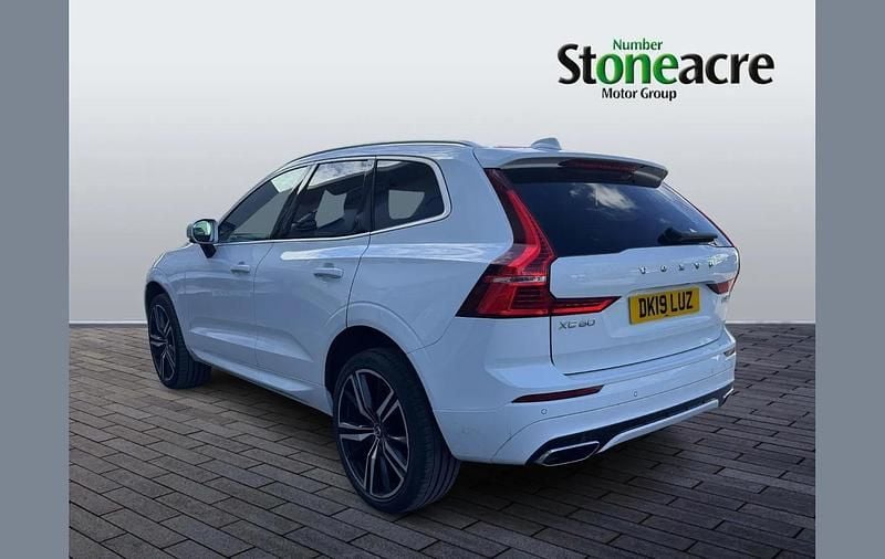 Used Volvo XC60 R-Design Pro 187 HP (137 kW) 2019 White SUV