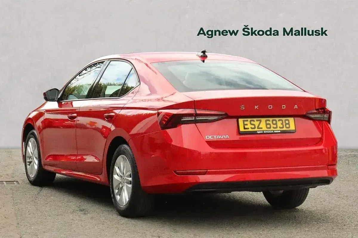 Used Skoda Octavia SE Technology 81 HP (59 kW) 2021 Velvet red metallic Hatchback