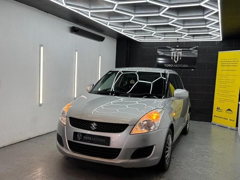 Used Suzuki Swift 94 HP (69 kW) 2013 Silver Hatchback