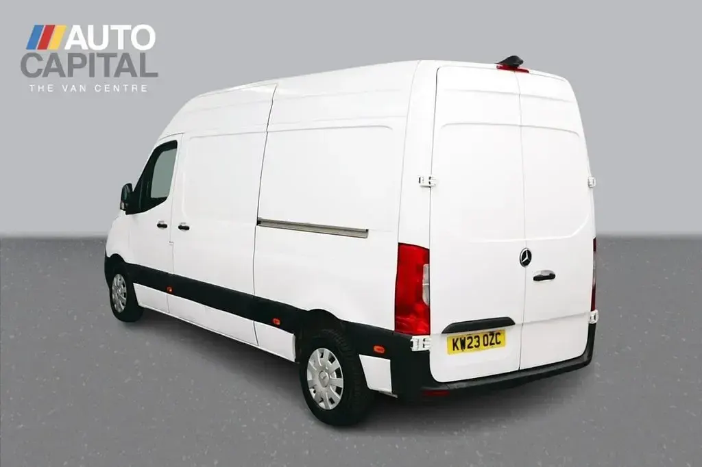 Used Mercedes Sprinter Premium 150 HP (110 kW) 2023 White Van