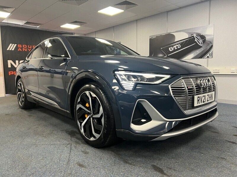 Blue Used 2021 Audi e-tron Advanced SUV | £30,000 - Image 1/4