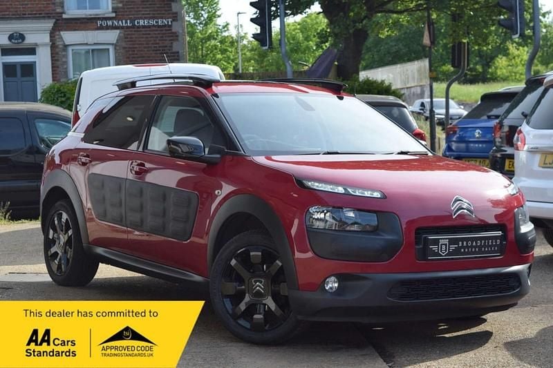 Red Used 2017 Citroën C4 Cactus Flair Hatchback | £7,250 (Fair price) - Image 1/4