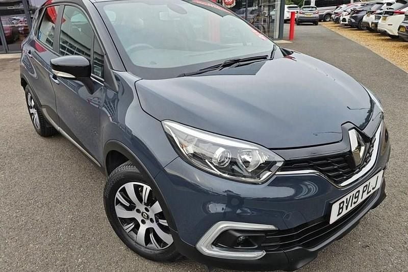 Blue Used 2019 Renault Captur Play SUV | £8,495 (Good price) - Image 1/1