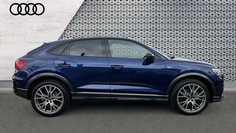 Used Audi Q3 Black Edition 150 HP (110 kW) 2025 Blue SUV