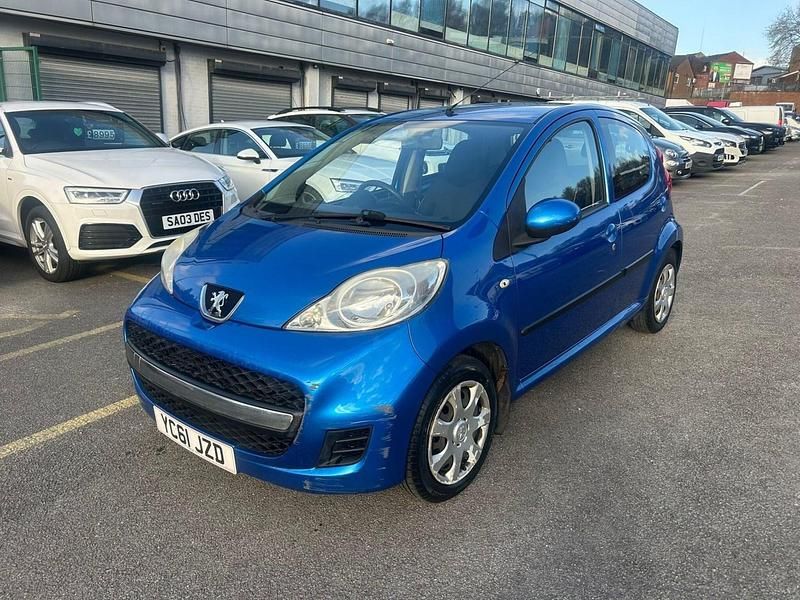 Used Peugeot 107 68 HP (50 kW) 2011 Blue Hatchback
