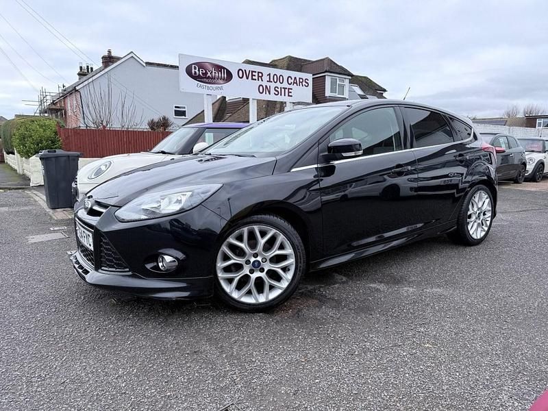 Used Ford Focus Zetec 115 HP (84 kW) 2014 Black Hatchback