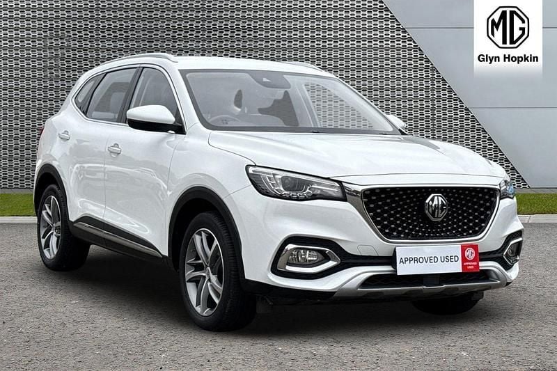 White Used 2022 MG HS Excite SUV | £13,147 (Fair price) - Image 1/4