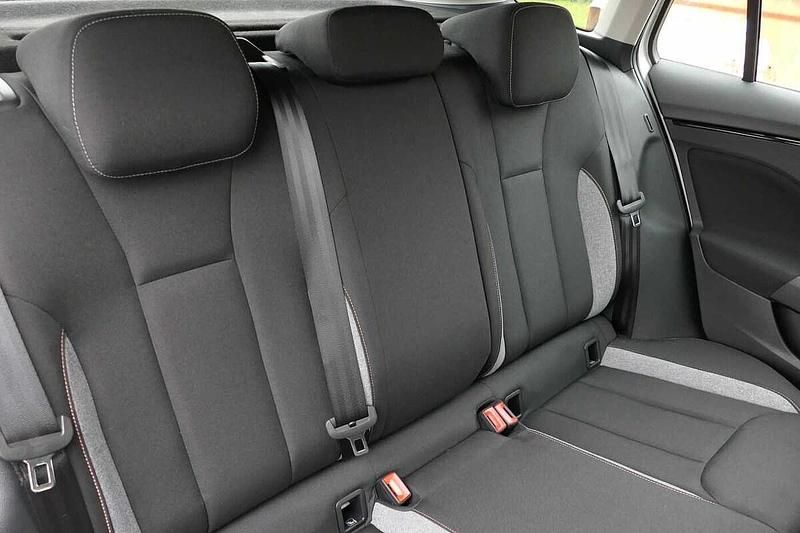 Used Skoda Scala SE 85 HP (62 kW) 2025 Candy white Hatchback