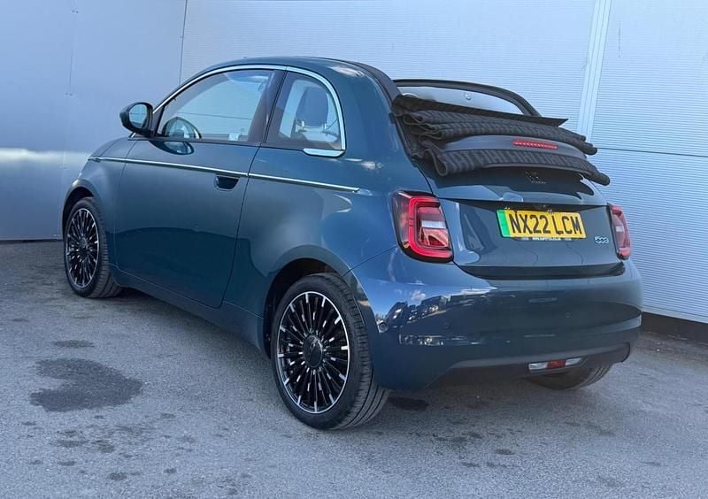 Used Fiat 500e La Prima 85 kW (116 HP) 2022 Green