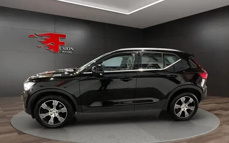Usado Volvo XC40 Inscription 197 HP (144 kW) 2020 Preto SUV