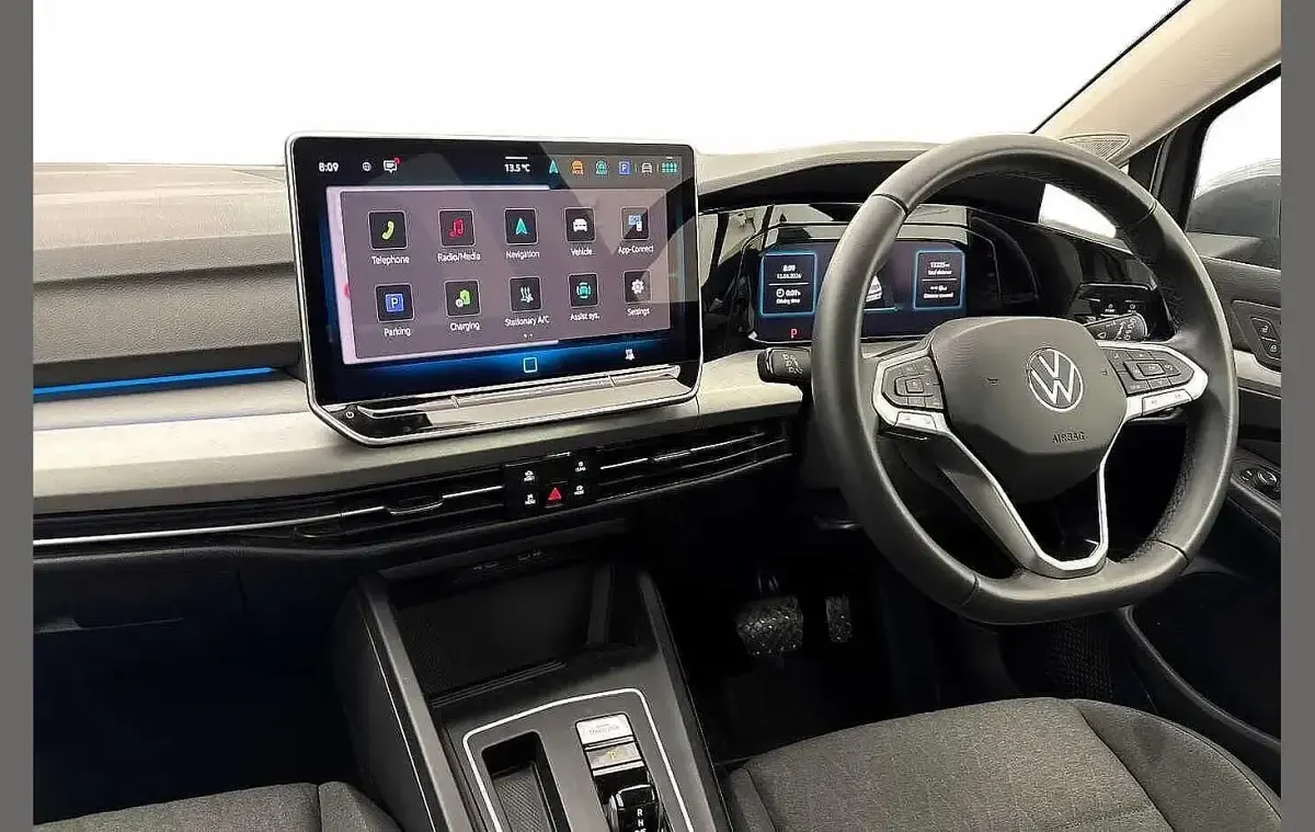 Used VW Golf VIII Match 204 HP (150 kW) 2025 Grey Hatchback