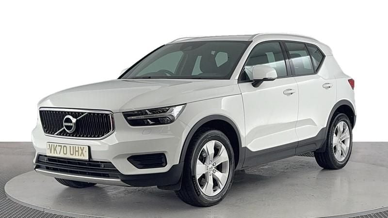 White Used 2020 Volvo XC40 Momentum SUV | £19,920 (Expensive) - Image 1/4