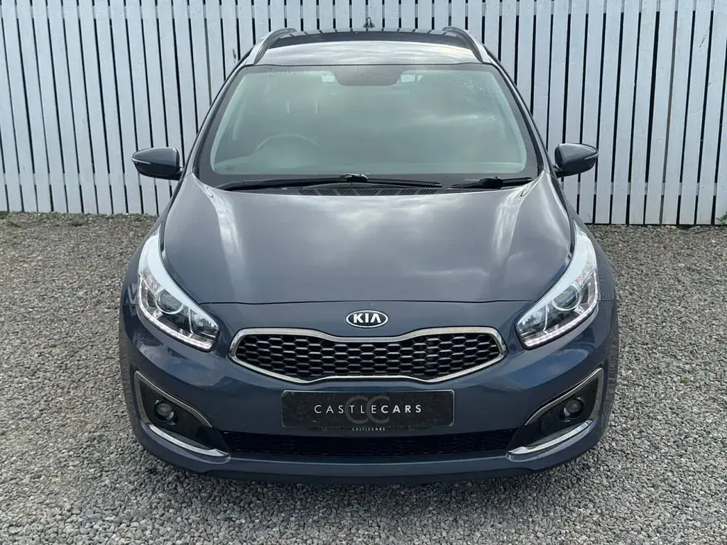 Used Kia Ceed 134 HP (98 kW) 2017 Blue Hatchback