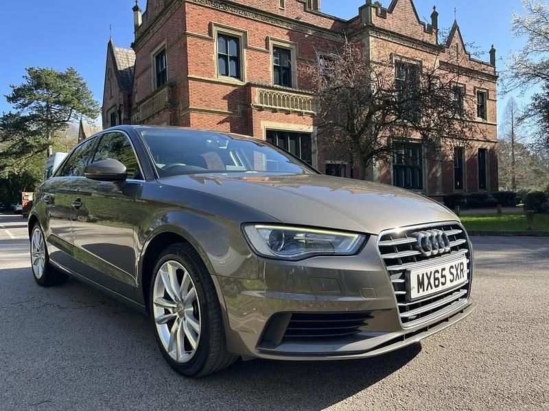 Begagnad Audi A3 Sport 2015 Grå Sedan