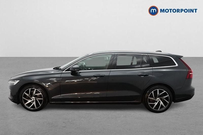 Used Volvo V60 Momentum 150 HP (110 kW) 2018 Grey Estate