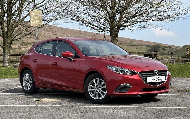 Begagnad Mazda 3 120 HK (88 kW) 2016 Halvkombi