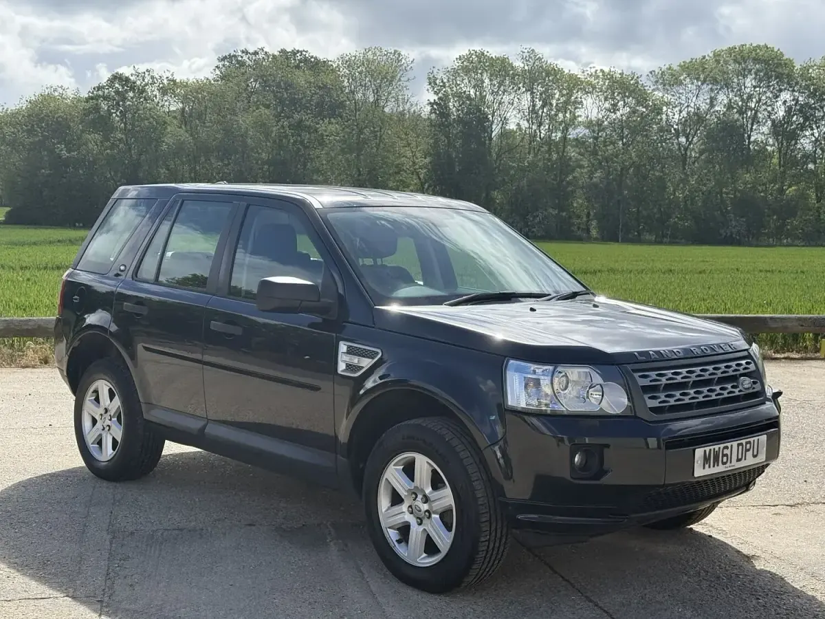 Used Land Rover Freelander 2 150 HP (110 kW) 2012 Black SUV