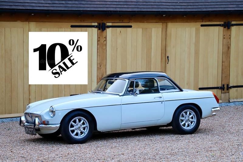 White Used 1971 MG B Cabriolet | £14,995 - Image 1/4