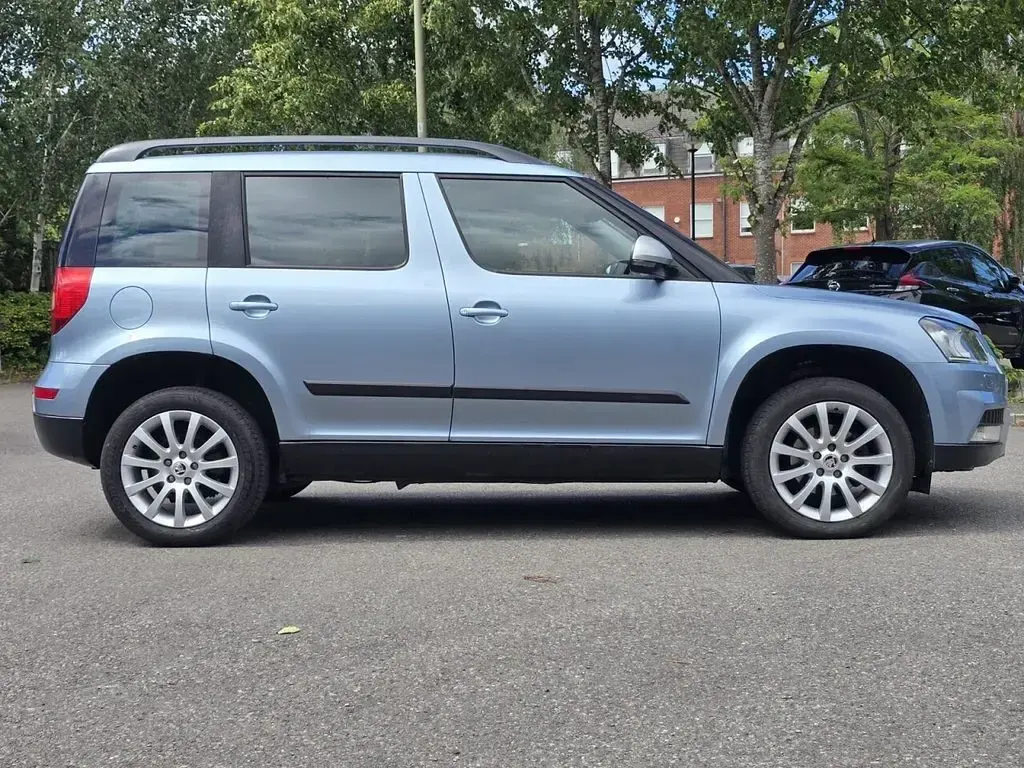 Used Skoda Yeti Elegance 140 HP (102 kW) 2014 Blue SUV