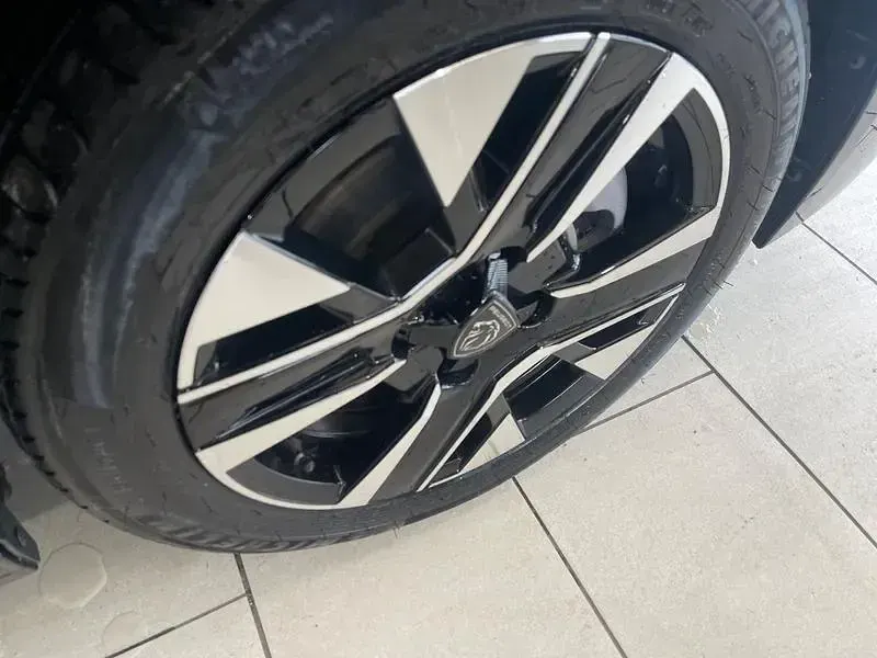 New Peugeot 208 GT 101 HP (74 kW) 2026 Black Hatchback