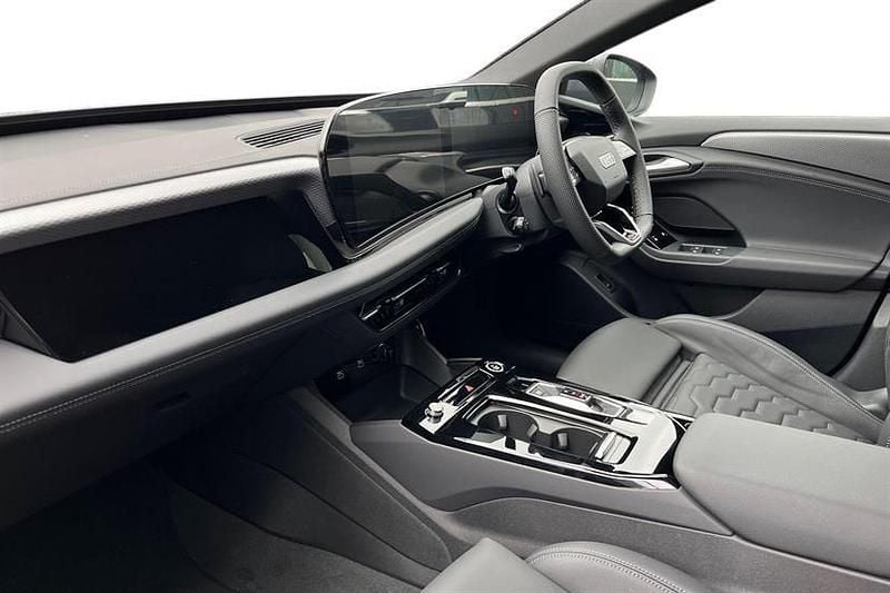 New Audi A6 e-tron S-Line 269 kW (367 HP) 2025 Magnet grey Estate