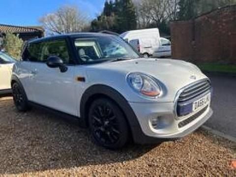 Used Mini Cooper Hatch 136 HP (100 kW) 2016 Silver Hatchback